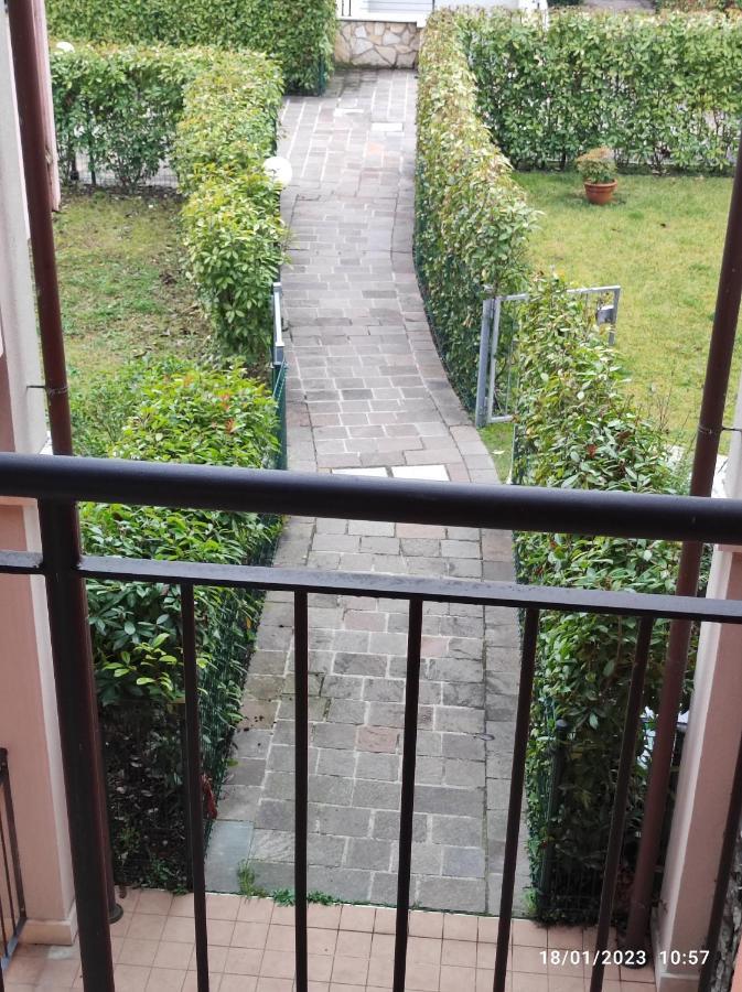 Casa Vacanze Da Riki Appartamento 2 佩斯基耶拉德加达 外观 照片