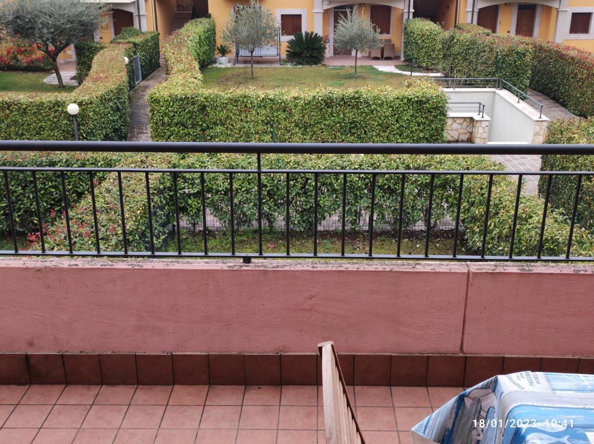 Casa Vacanze Da Riki Appartamento 2 佩斯基耶拉德加达 外观 照片