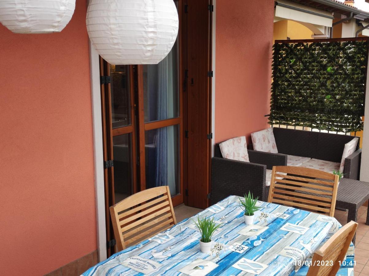 Casa Vacanze Da Riki Appartamento 2 佩斯基耶拉德加达 外观 照片