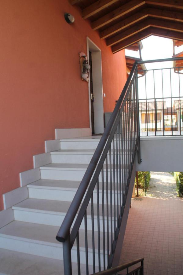 Casa Vacanze Da Riki Appartamento 2 佩斯基耶拉德加达 外观 照片