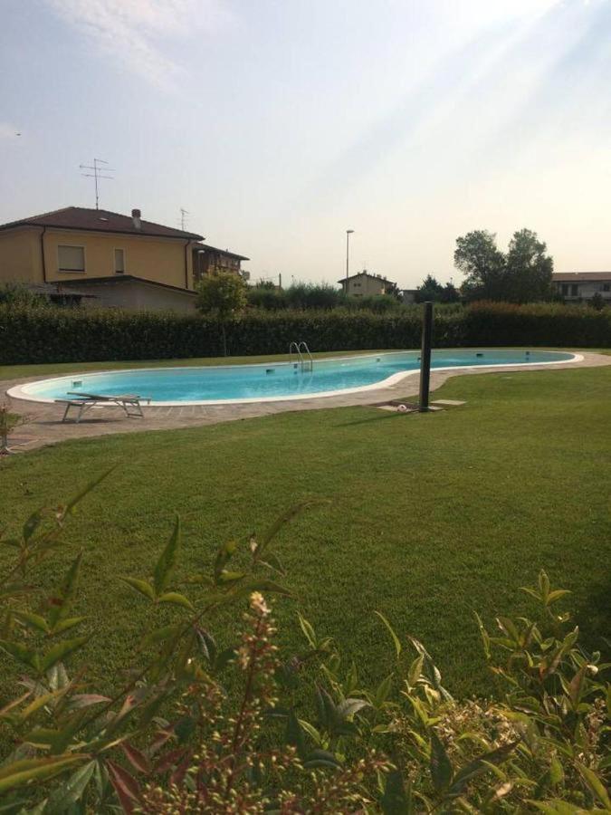 Casa Vacanze Da Riki Appartamento 2 佩斯基耶拉德加达 外观 照片